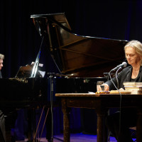 lit.RUHR 2018: Elke Heidenreich mit Marc-Aurel Floros am Klavier © Palazzo