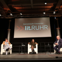 lit.RUHR 2021: Marie-Christine Knop, Mona Ameziane & Jörg Thadeusz ©Ast/Juergens