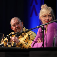 lit.RUHR 2023: 21.10. Wie Klümpkes vonne Bude. Eine literarische Revue über die besonderen Kleinigkeiten des Lebens im Ruhrgebiet. Mit Dietmar Bär, Thomas Böhm und Anna Schudt ©Ralf Juergens