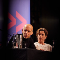 lit.RUHR 2025: 11.10. Dreihundert Männer – Konstantin Richter, Nina Kunzendorf und Jörg Thadeusz über Aufstieg und Fall einer großen Industrienation ©Anna Spindelndreier