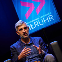 lit.RUHR 2025: 12.10. Es ist unser Land – Michel Abdollahi, Emilia Roig und der Wunsch nach einer offenen Gesellschaft ©Anna Spindelndreier