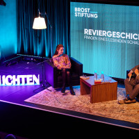 lit.RUHR 2025: 08.10. Reviergeschichten – Fragen eines lesenden Schauspielers. Dietmar Bär trifft Lisa Roy ©Anna Spindelndreier